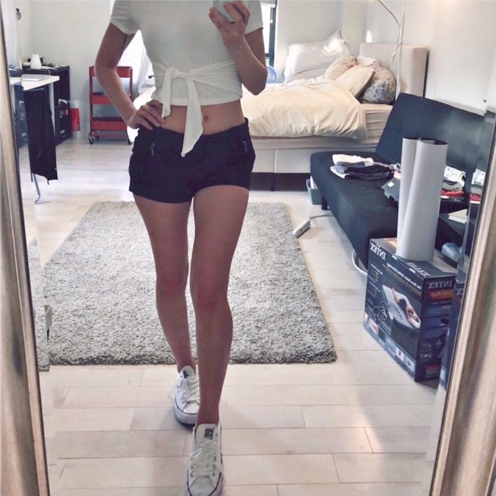 Bebe Women’s Black Shorts Size 2